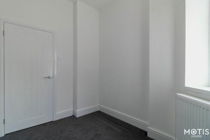 2 Bedroom Flat To Rent In Dover Road, Folkestone, CT20