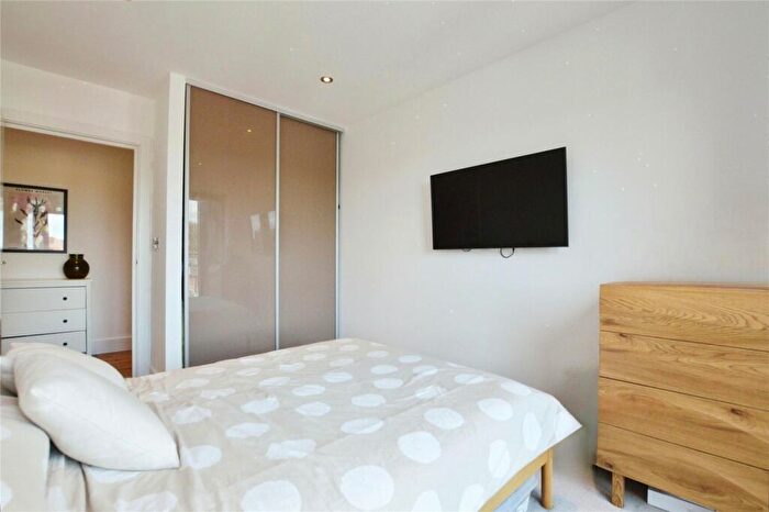 1 Bedroom Apartment For Sale In Wentworth House, Pyrford Road, West Byfleet, Surrey, KT14