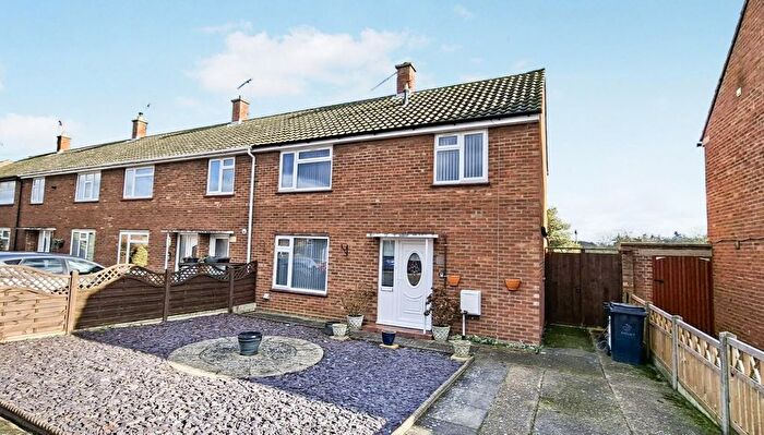 3 Bedroom End Of Terrace House For Sale In Norfolk Road, Thetford, IP24