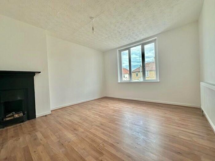 3 Bedroom Terraced House To Rent In Sisley Road, IG11