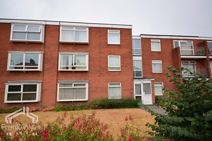 2 Bedroom Flat To Rent In Kenilworth Court, St. Davids Road South, Lytham St. Annes, Lancashire, FY8