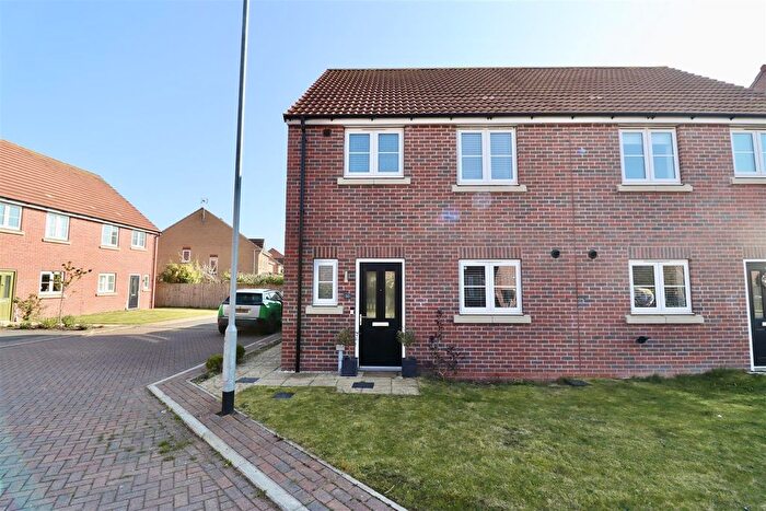 3 Bedroom Terraced House For Sale In Robson Avenue, Pocklington, York, YO42