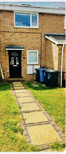 2 Bedroom House To Rent In Nairn Close, Hull, HU6