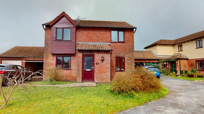 3 Bedroom Detached House To Rent In Porth Y Plas, Johnstown, Carmarthen, Carmarthenshire, SA31