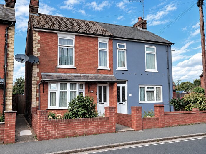 3 Bedroom Semi Detached House For Sale In Rushmere Road, Ipswich, Suffolk, IP4