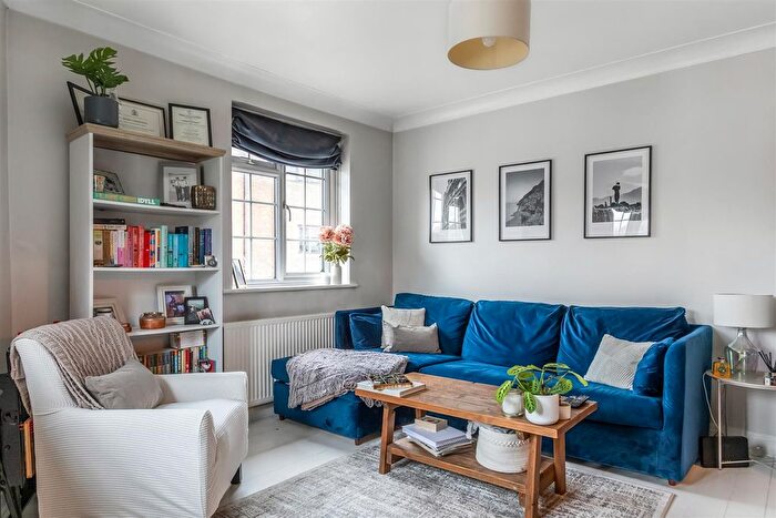 1 Bedroom Flat For Sale In High Street, Purley, CR8