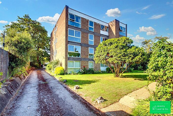 Studio For Sale In Fortis Green, London, N2