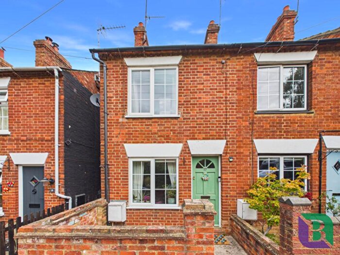 2 Bedroom End Of Terrace House For Sale In Chapel Street, Woburn Sands, MK17