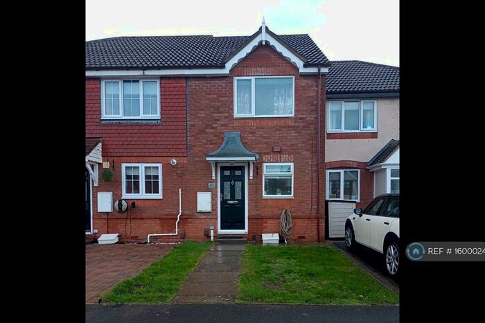 2 Bedroom Terraced House To Rent In Mallard Close, Swindon, SN3