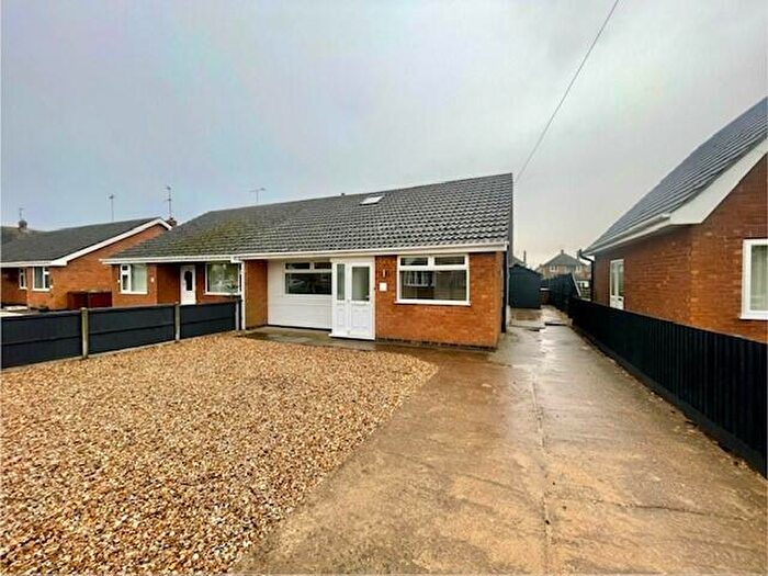 3 Bedroom House To Rent In Almond Crescent, Waddington, LN5