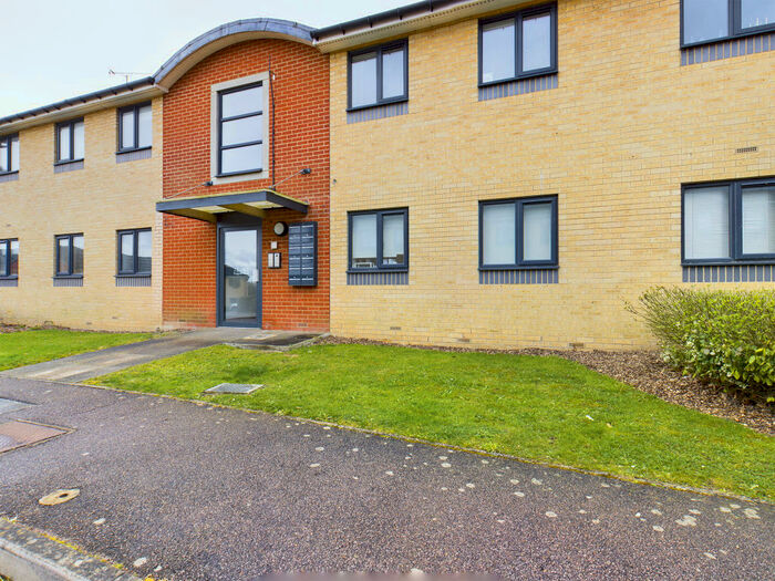 2 Bedroom Apartment To Rent In Frognal Place Sidcup Kent, DA14