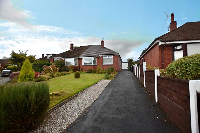 2 Bedroom Bungalow For Sale In Manor Road, Shaw, Oldham, Greater Manchester, OL2