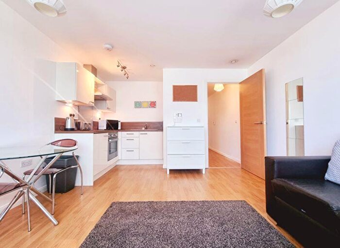 1 Bedroom Apartment To Rent In Mann Island, Liverpool, L3
