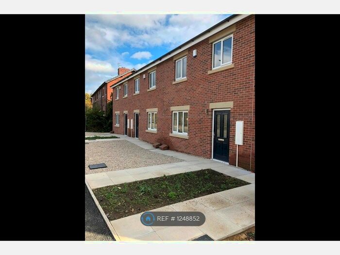 3 Bedroom Terraced House To Rent In Pope Street, Normanton WF6