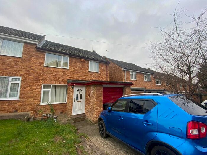 3 Bedroom Semi-Detached House To Rent In Hepplewhite Close, High Wycombe HP13