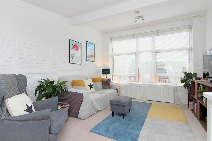 1 Bedroom Flat To Rent In Cambalt Road, London, SW15