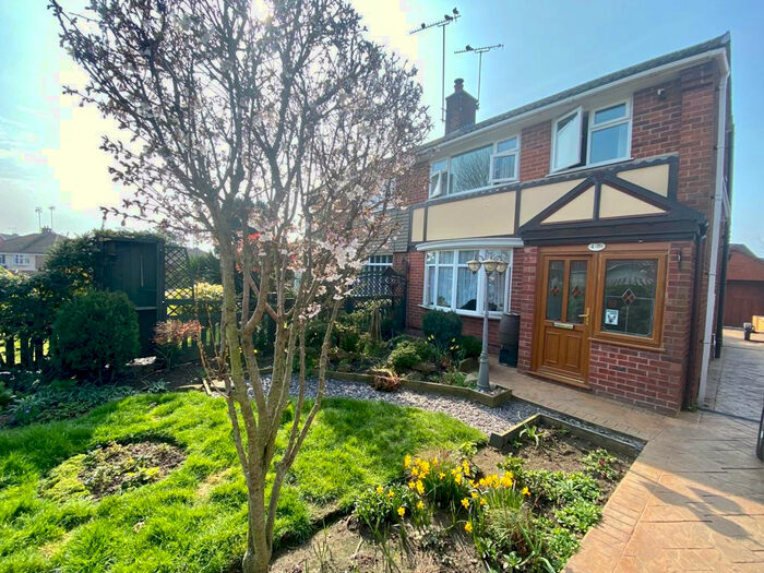 3 Bedroom House To Rent In Brookthorpe Way, Silverdale, NG11