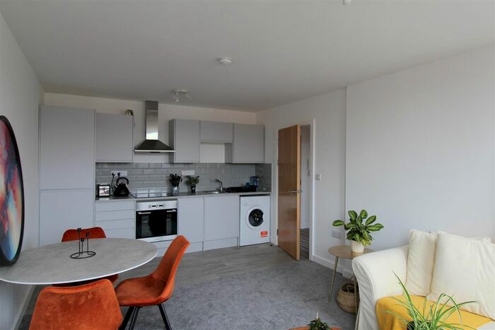 1 Bedroom Flat To Rent In Lombard Street, Newark, NG24