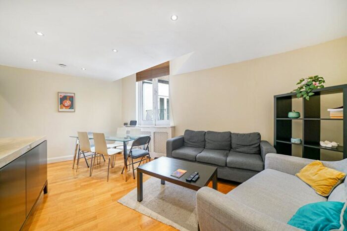 4 Bedroom House To Rent In Eliot Mews, St John's Wood, NW8
