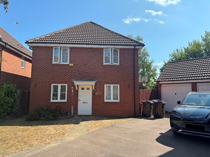 3 Bedroom Detached House For Sale In Maylam Gardens, Sittingbourne, Kent, ME10