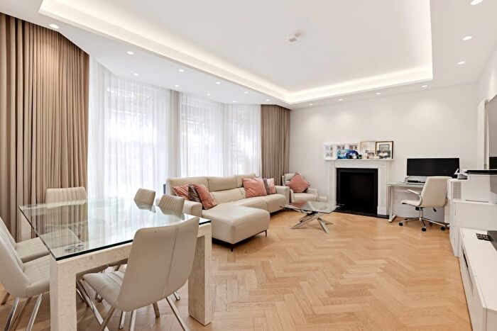 4 Bedroom Flat For Sale In Kensington Mansions, Trebovir Road, London, SW5