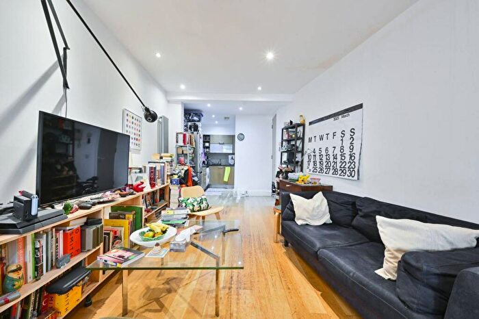 1 Bedroom Flat To Rent In Caledonian Road, King's Cross, London, N1