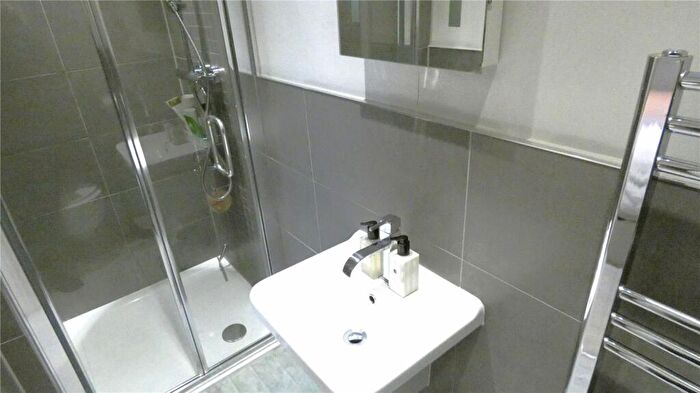 2 Bedroom Apartment To Rent In Crown Street, Brentwood, Essex, CM14