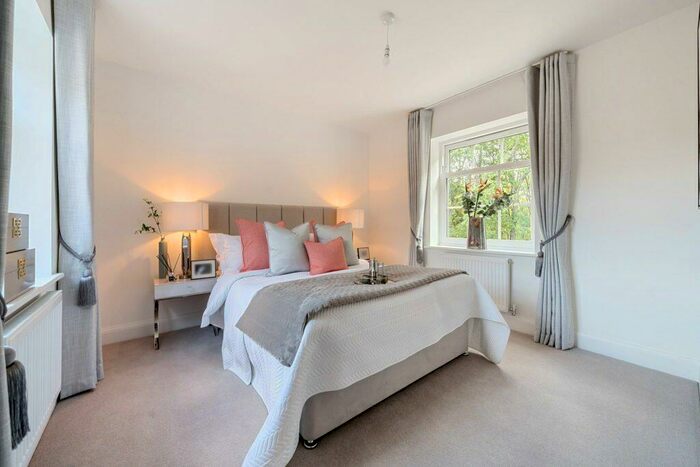 4 Bedroom Detached House For Sale In Gorell Road, Beaconsfield, Buckinghamshire, HP9