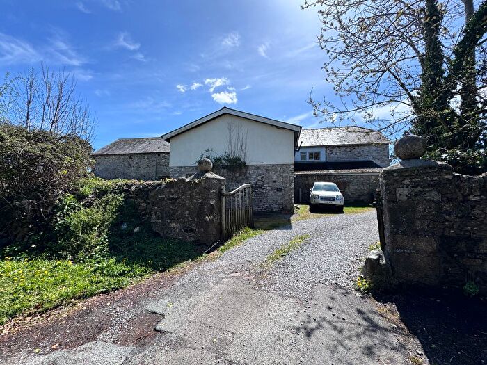 2 Bedroom Maisonette To Rent In Buckfast, Devon, TQ11