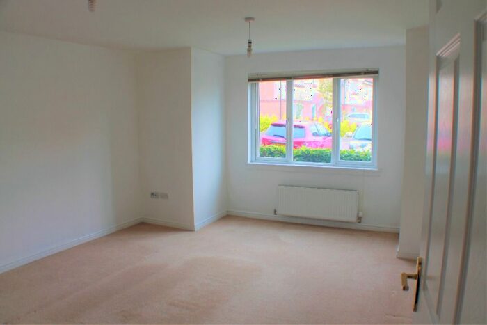 2 Bedroom Flat To Rent In Duthac Court, Dunfermline, Fife, KY11