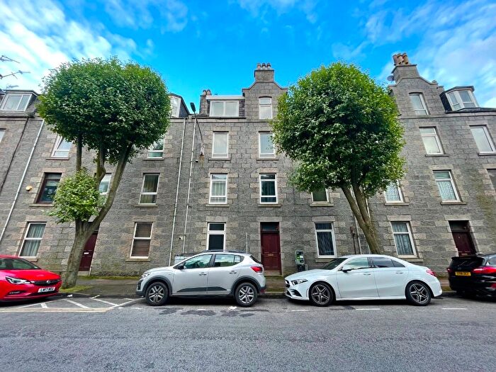 1 Bedroom Flat To Rent In Northfield Place, Aberdeen, AB25