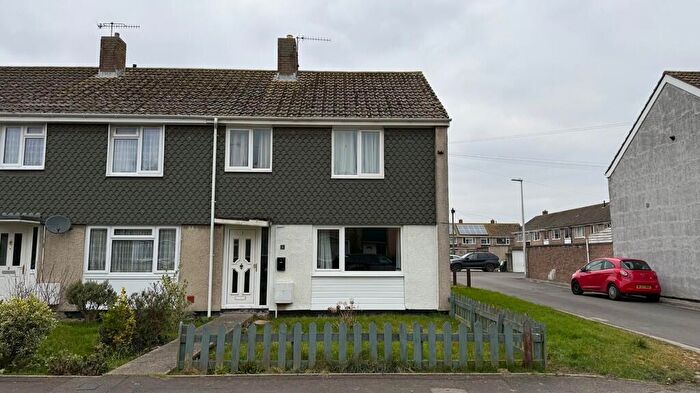 3 Bedroom End Of Terrace House To Rent In Weston-super-Mare, BS24