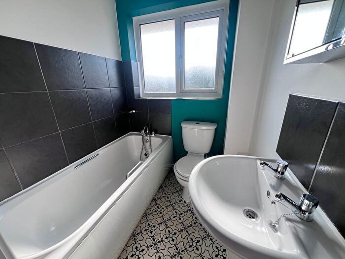 2 Bedroom End Of Terrace House To Rent In White Cloud Park, Southsea, PO4