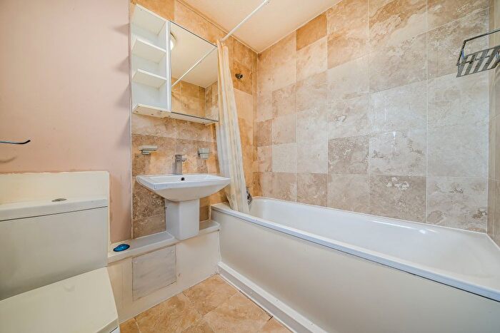 1 Bedroom Flat For Sale In New Place Square, London, SE16
