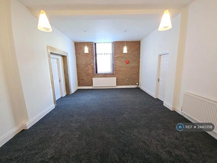 2 Bedroom Flat To Rent In Station Road, Accrington, BB5