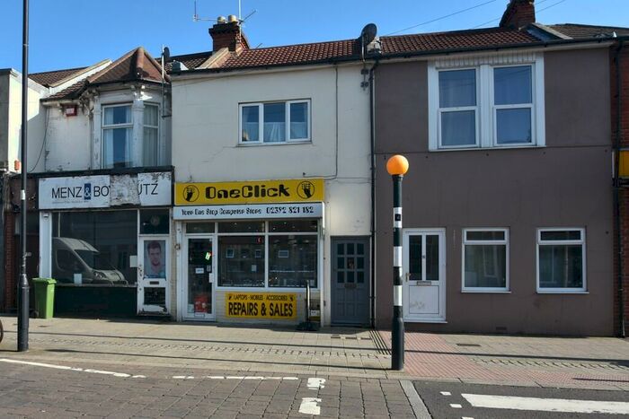 2 Bedroom Apartment To Rent In Fawcett Road, Southsea, PO4