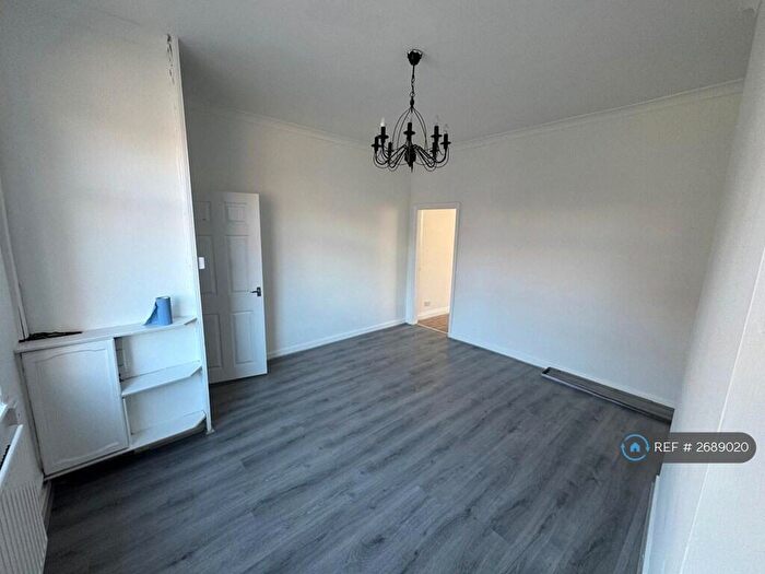 2 Bedroom End Of Terrace House To Rent In Hilton Fold Lane, Middleton, Manchester, M24