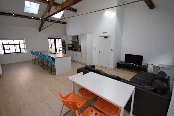 6 Bedroom House To Rent In Watkinson Street House **, Liverpool, L1