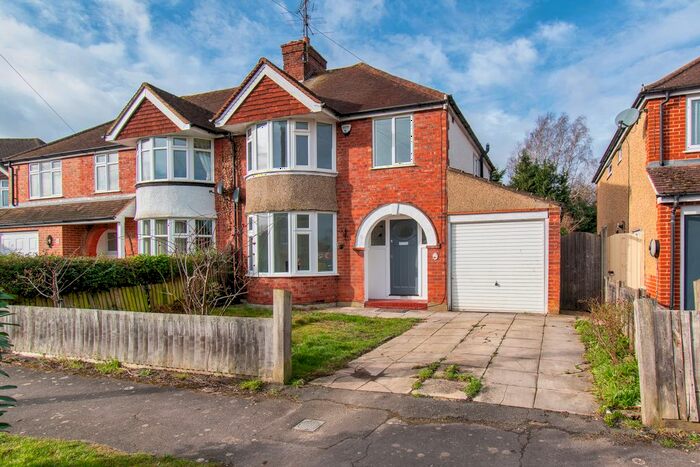 3 Bedroom Semi-Detached House To Rent In Salcombe Drive, Earley, Reading, RG6