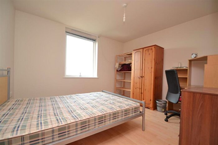 2 Bedroom Apartment To Rent In Aspect, Leeds, LS2