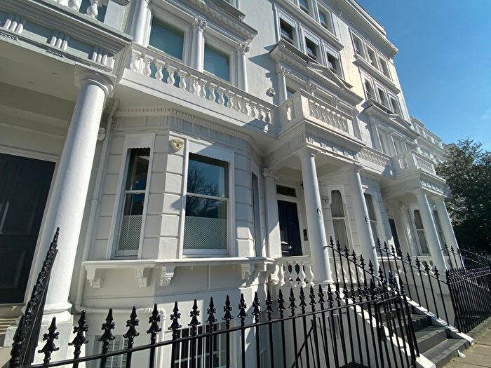 2 Bedroom Flat To Rent In Chepstow Place, London, W2