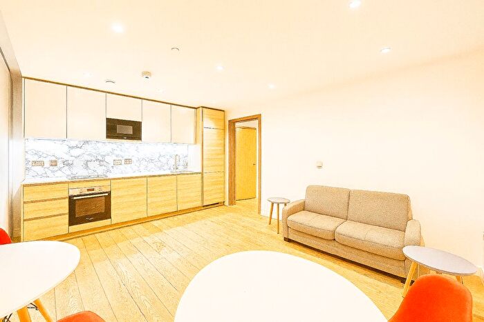 1 Bedroom Flat To Rent In Pilot Walk, London, SE10