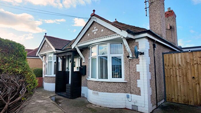 3 Bedroom Bungalow For Sale In Bryn Avenue, Rhyl, LL18