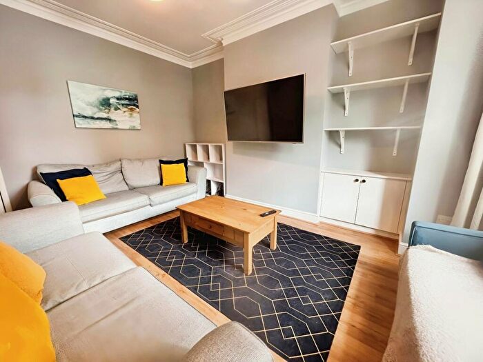 6 Bedroom End Of Terrace House To Rent In Leamington Avenue, West Didsbury, M20