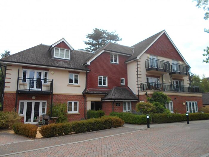 1 Bedroom Apartment To Rent In Durham House, Symeon Place, Caversham Heights, Reading, RG4