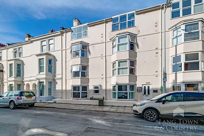 1 Bedroom Flat For Sale In Grand Parade, The Hoe, Plymouth, PL1