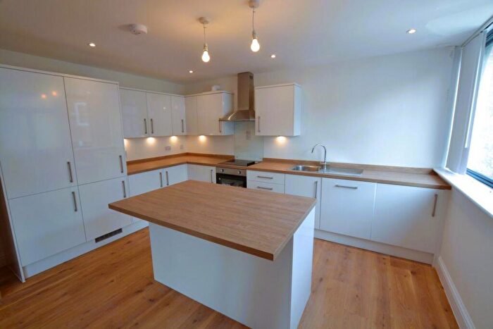 2 Bedroom Apartment To Rent In Hertford, Hertfordshire, SG14