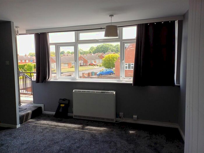 2 Bedroom Flat To Rent In Appledore Terrace, Walsall, WS5