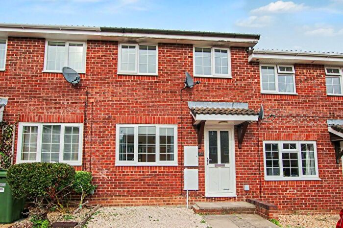 2 Bedroom Terraced House To Rent In Stirling Crescent, Hedge End, SO30