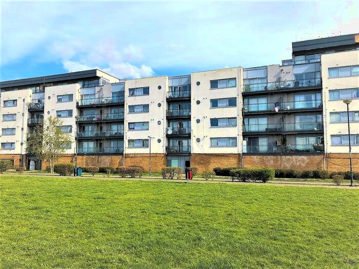2 Bedroom Flat To Rent In Defence Close, London, SE28
